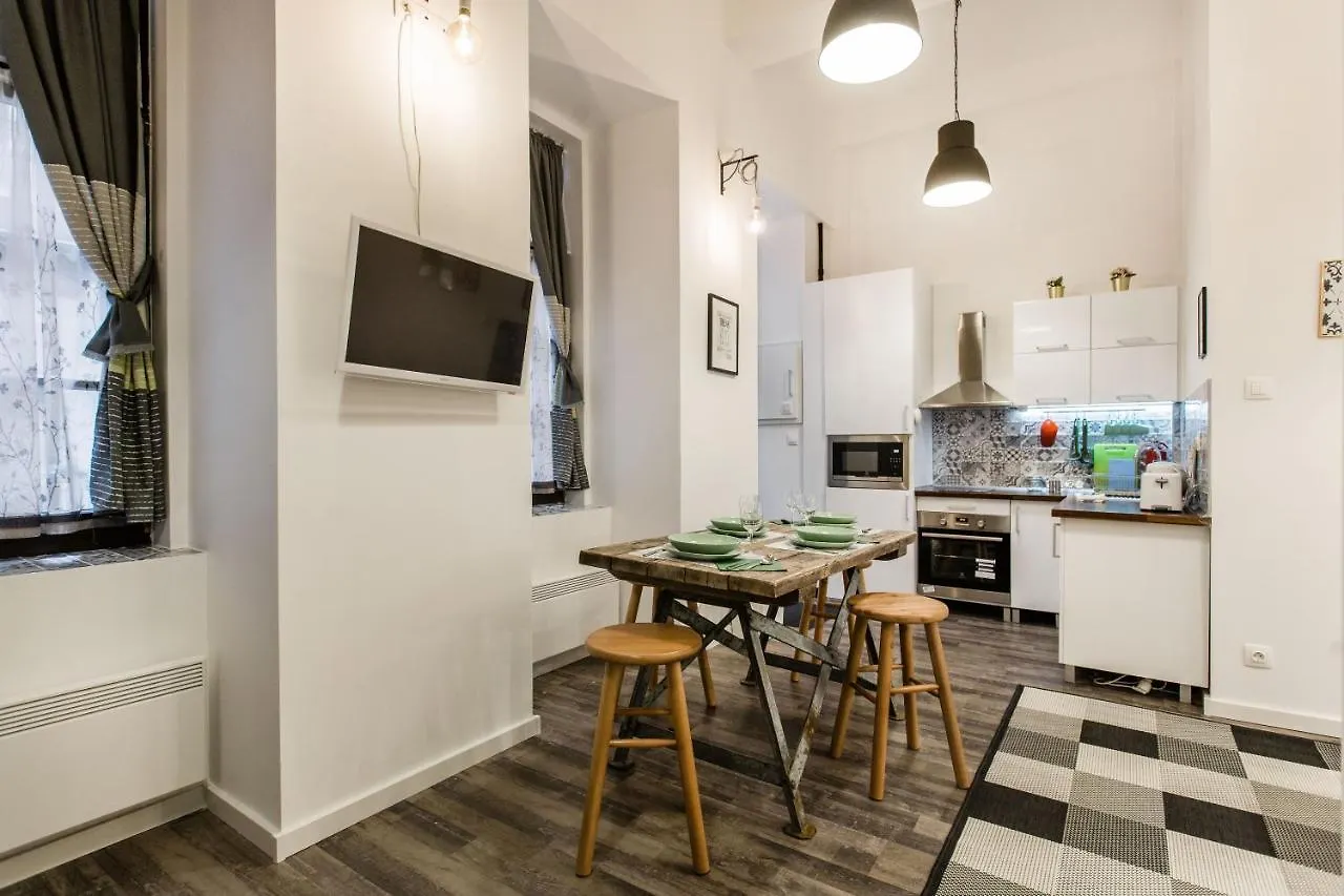 A Loft With History Διαμέρισμα Βουδαπέστη